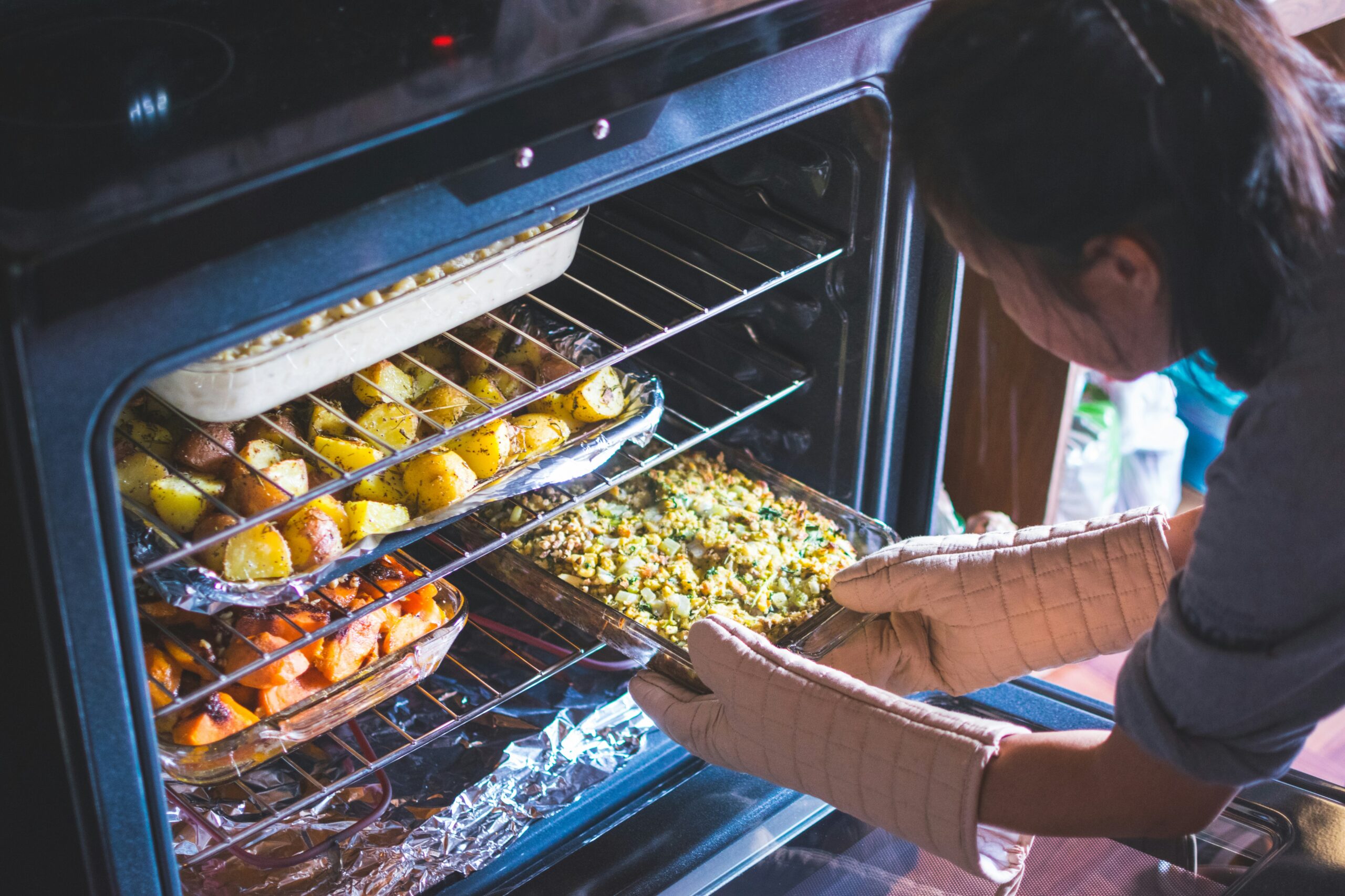 What Is the Minimum Hot Holding Temperature Requirement for Baked Potatoes? A Complete Food Safety Guide