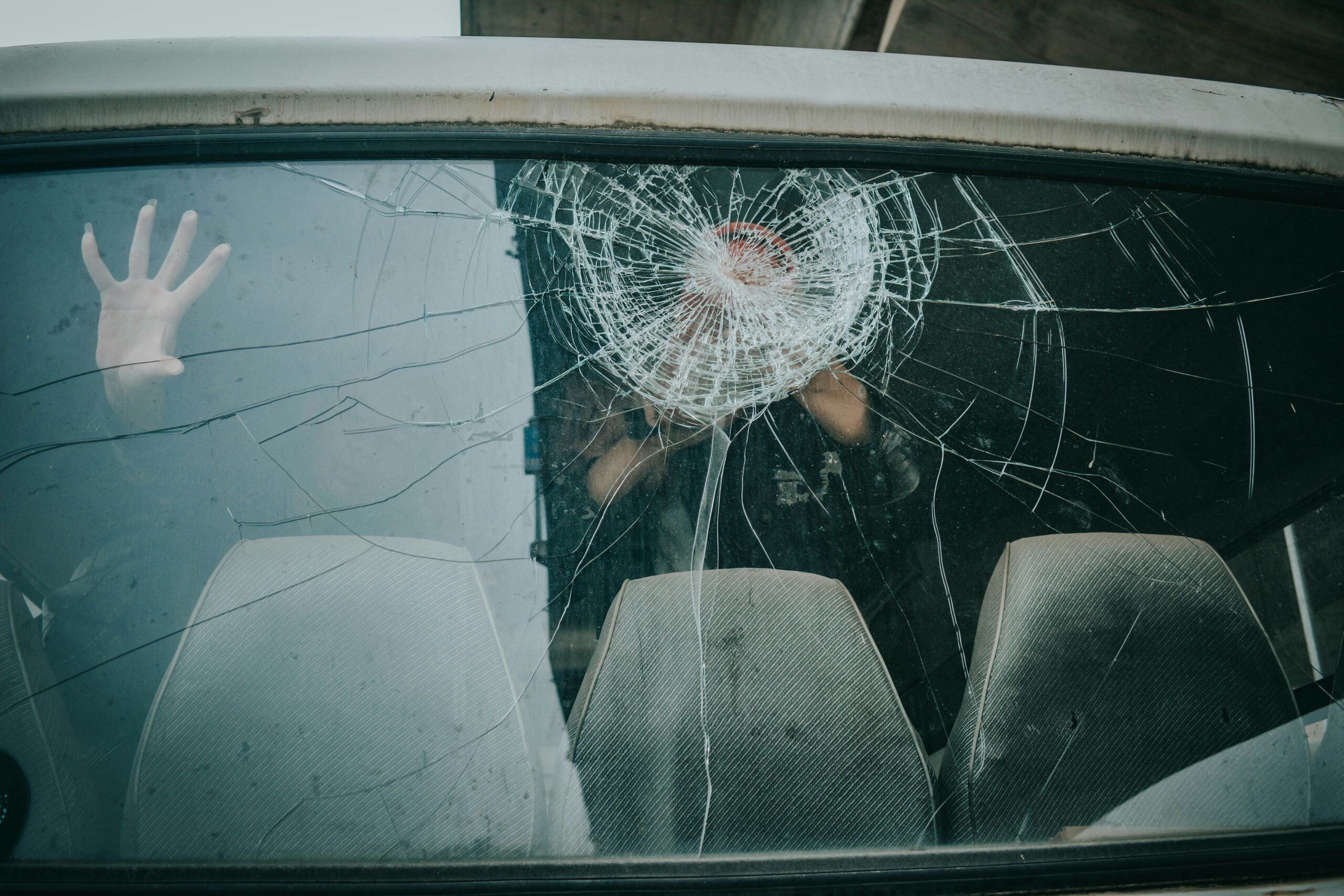 How Much to Fix a Cracked Windshield? Complete Cost Guide & Repair Options